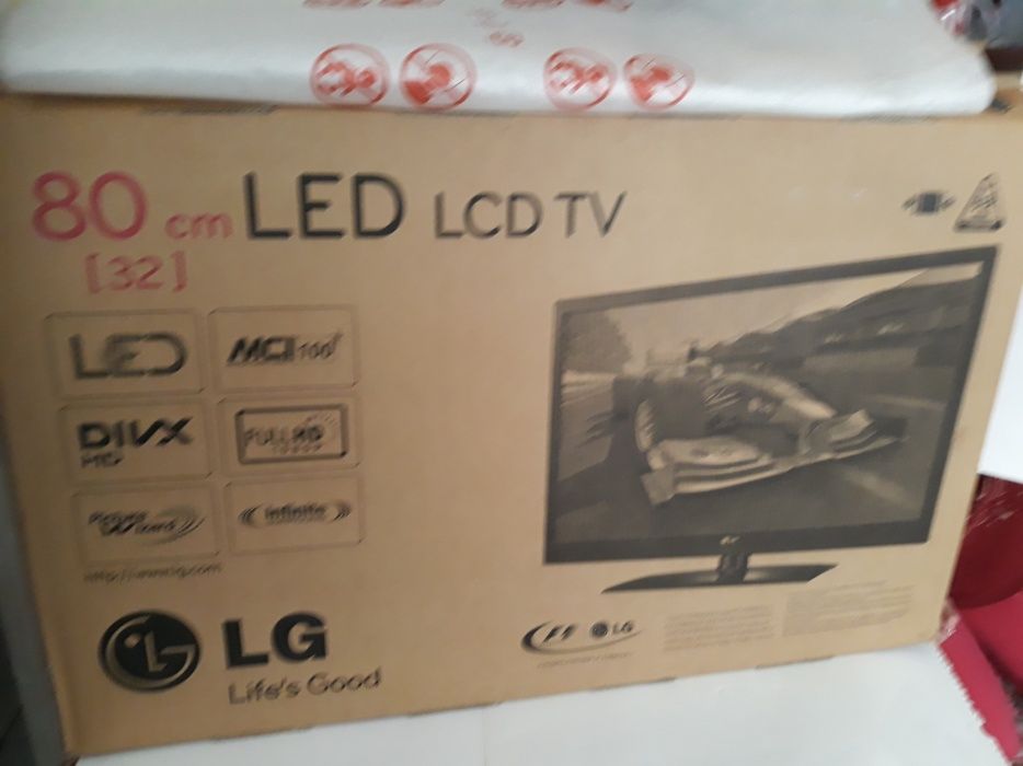 Продавам нов телевизор LG LED 32 инча.