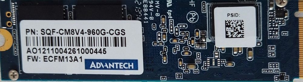 Vând SSD - 1TB - M2/ 2280 /3,3V PCIe Gen 3x4/NVMe 1.3 /Nou - sigilat!