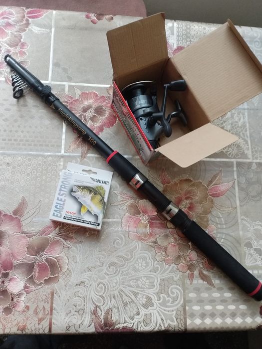 Vând undiță pescuit 3m