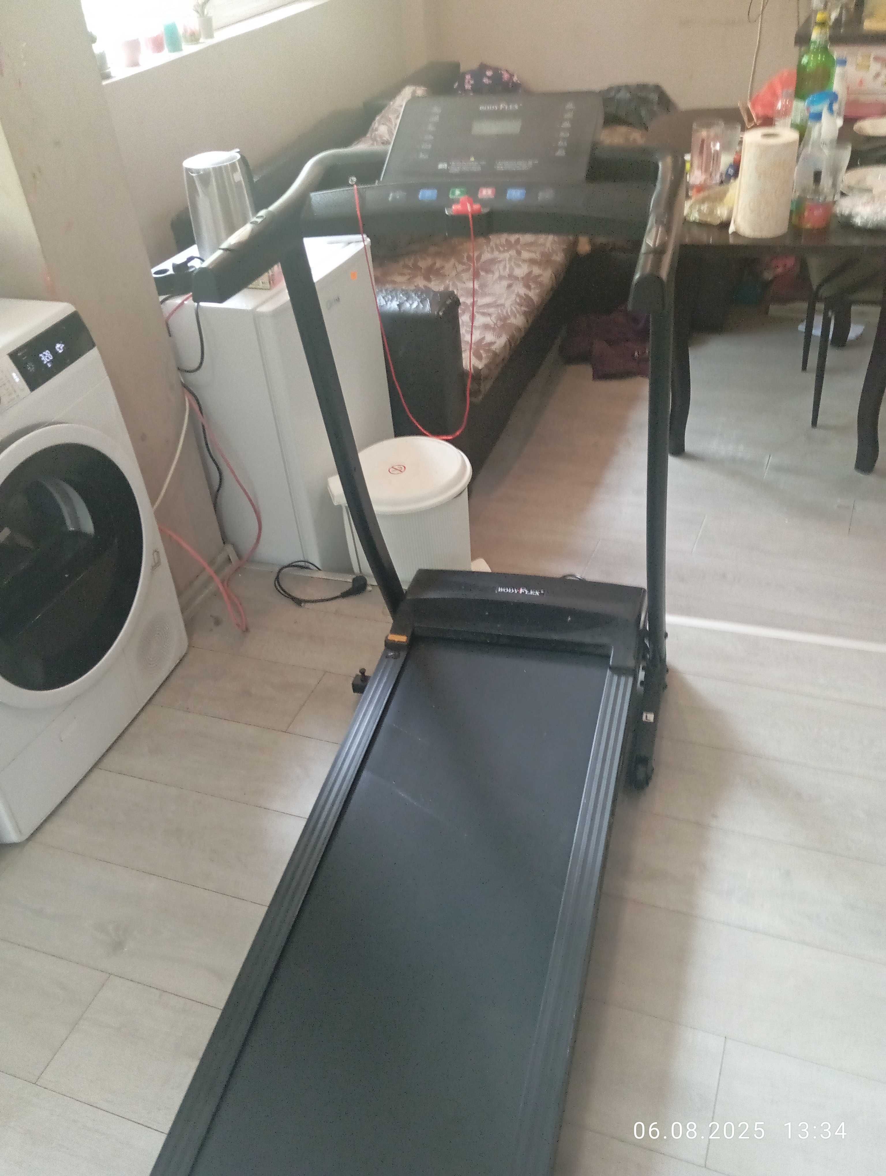 Бягаща пътека Bodiflex run1500