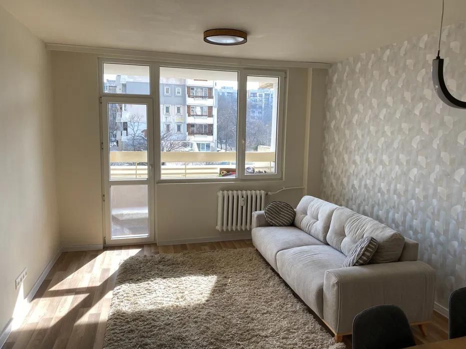 Дава се под наем Двустаен апартамент в София, Зона Б-5 - 90 кв.м за 650 € - Снимка #2