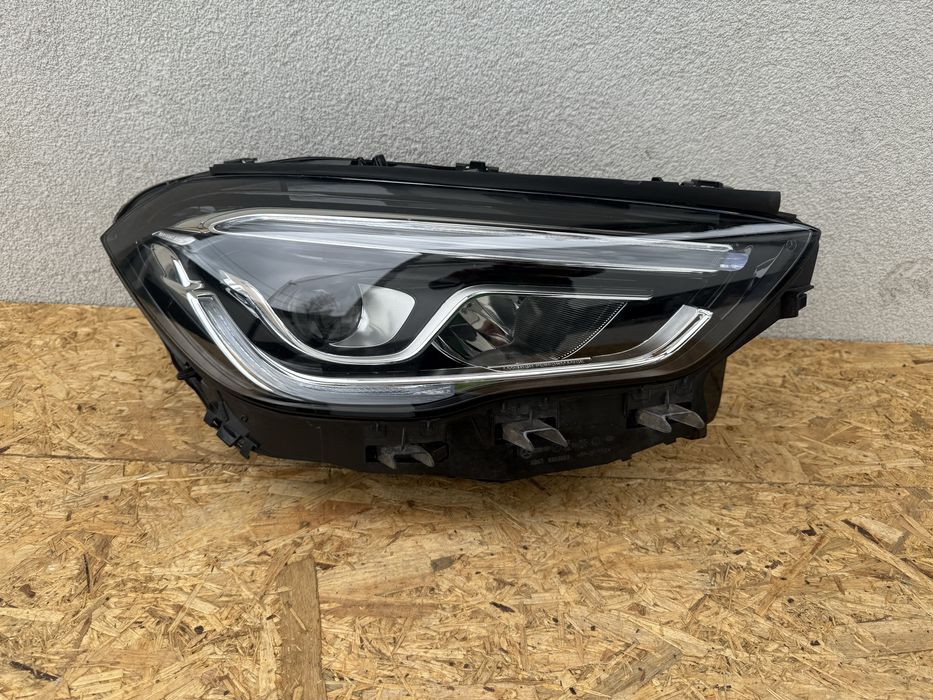 Far dreapta Mercedes GLa W247 LED High Performance Original Europa