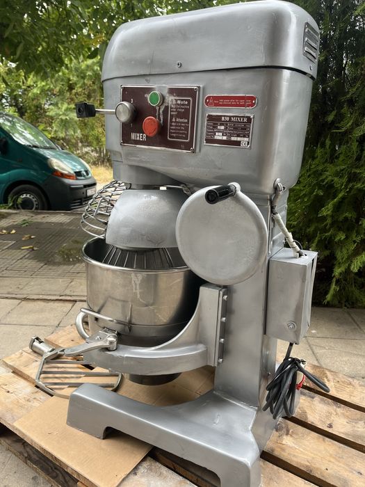 Миксер тестобъркачка професионален