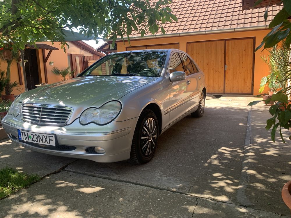 Mercedes Benz C 200 Elegance