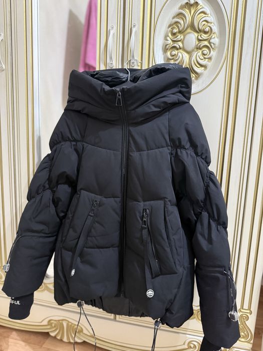 Продается женская куртка