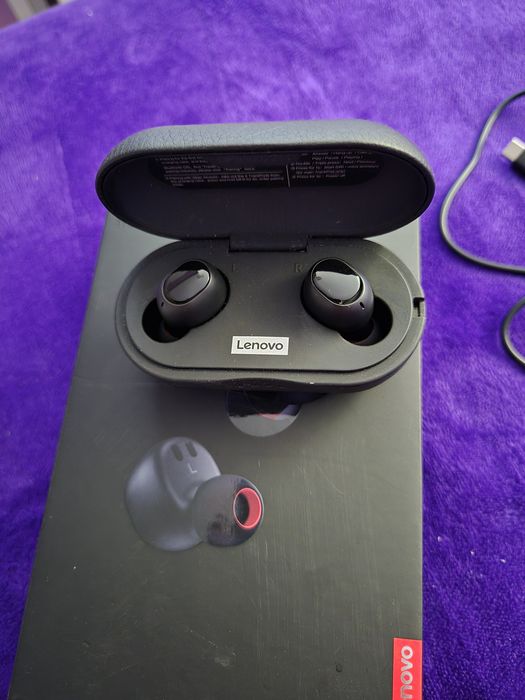 Безжични слушалки Lenovo