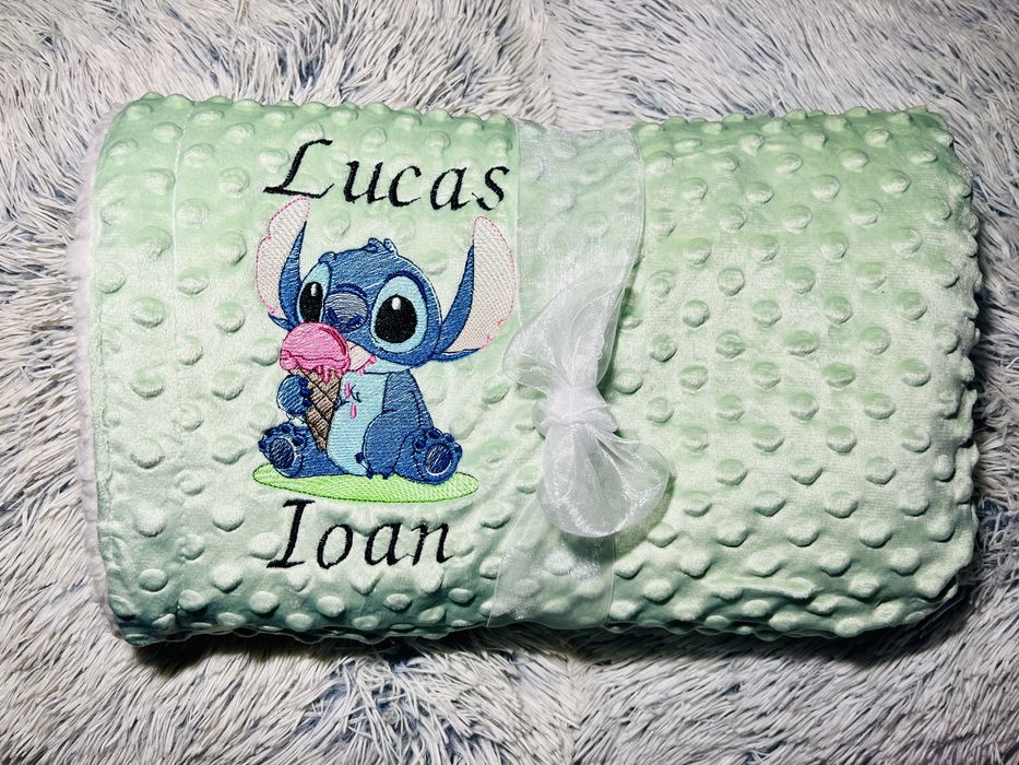 Păturici brodate personalizate