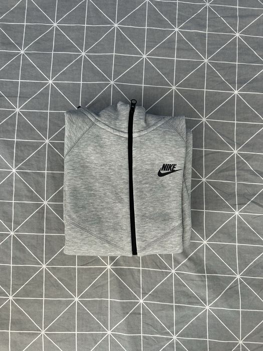 Nike Tech model 2024