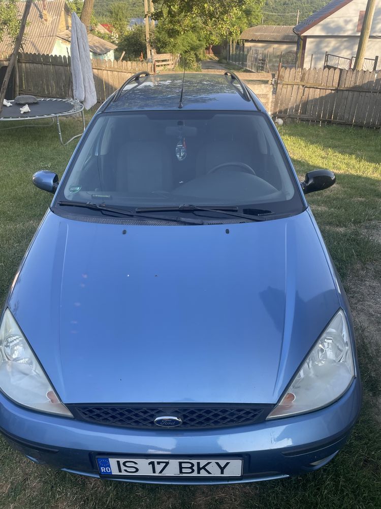 Vand ford focus 1.6 benzina 4800 lei pentru detalii