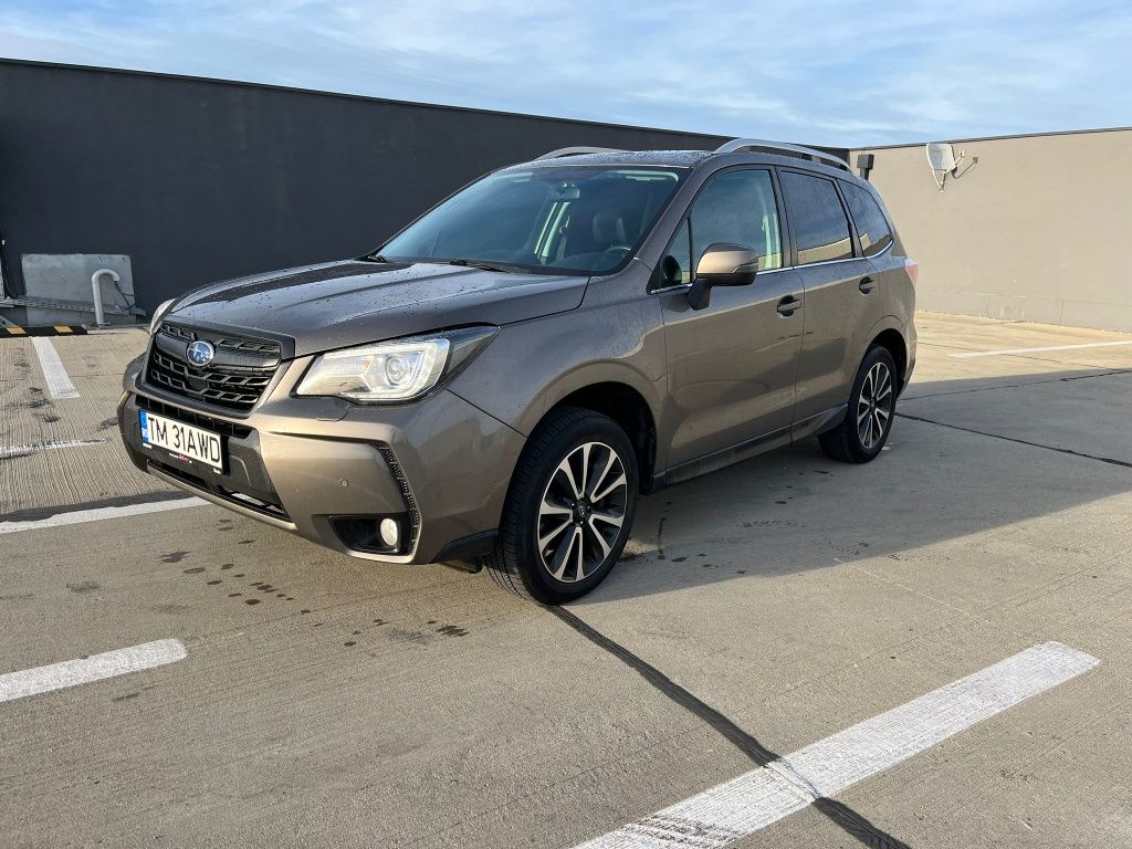 Subaru Forester impecabil full option