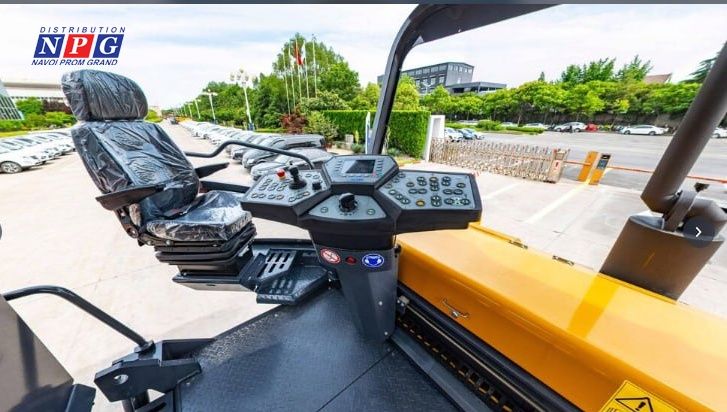 Сотувда Асфальтоукладчик RP603 янги