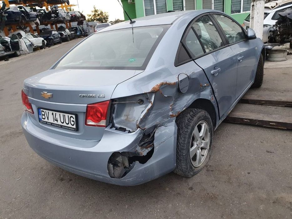 Dezmembrez Chevrolet CRUZE an 2010 motor 1.8 benzina 141cp cod motor 2H0 cutie de viteze manuala dezmembrari piese epica Captiva usa