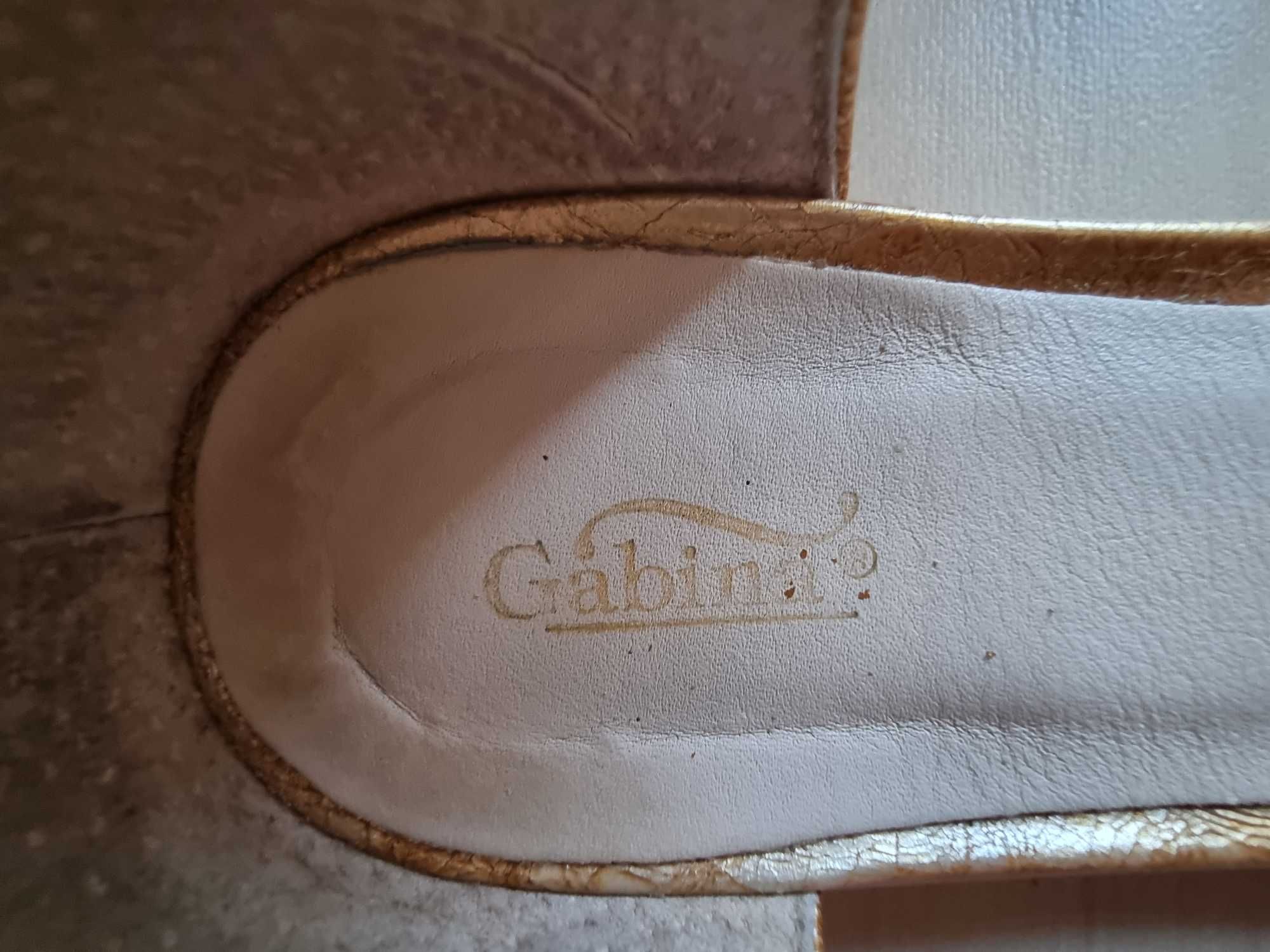 Дамски сандали от естествена кожа Gabina - 37 номер