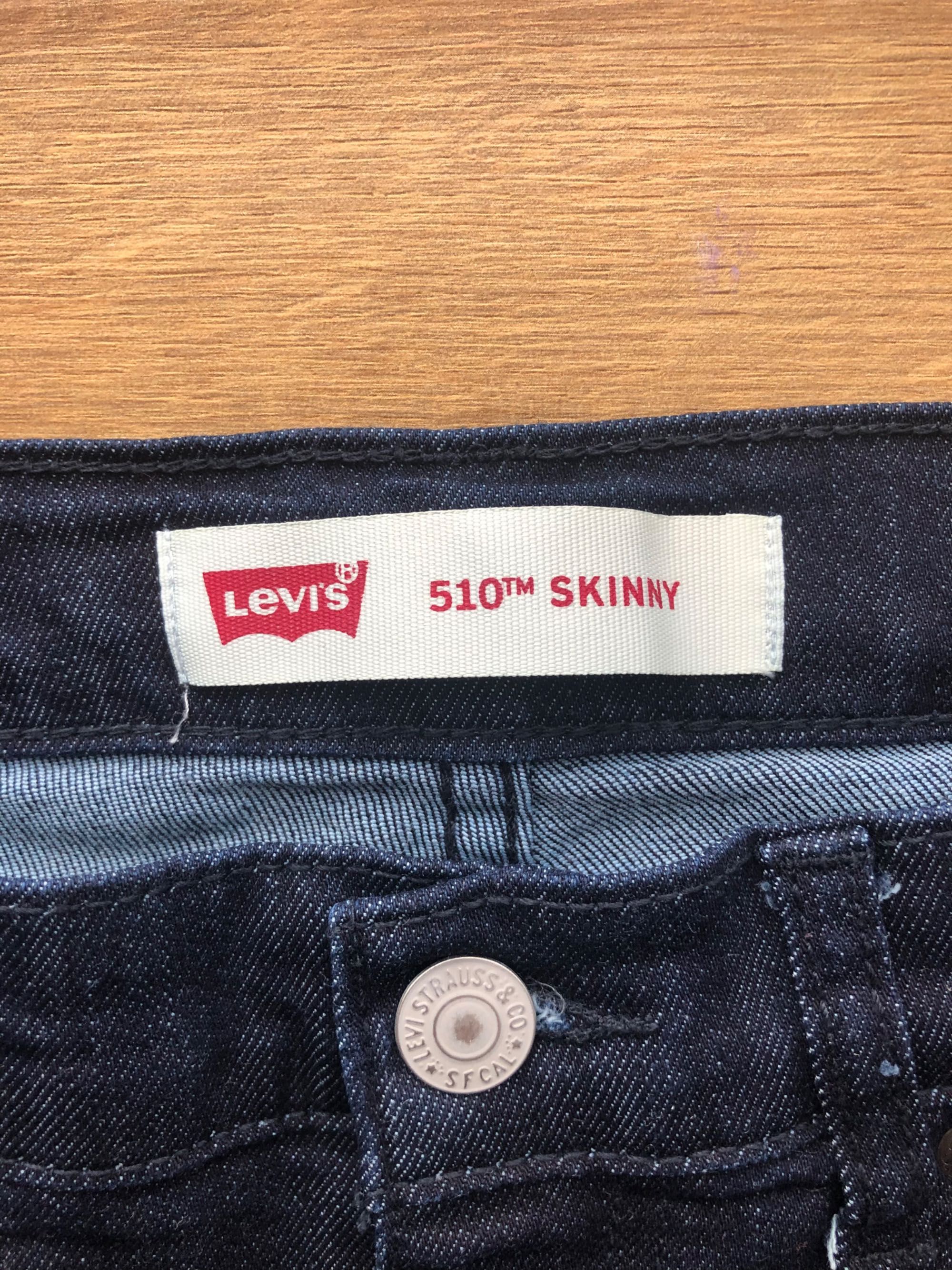 Blugi model Skinny LEVIS pentru fete