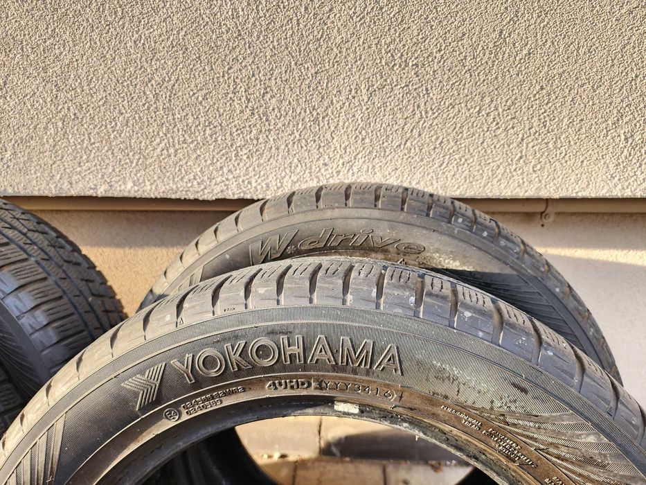 SET 4 Anvelope Iarna 225/60 R18 100H YOKOHAMA W.Drive