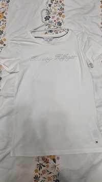 Оригинална тениска Tommy Hilfiger размер Sr