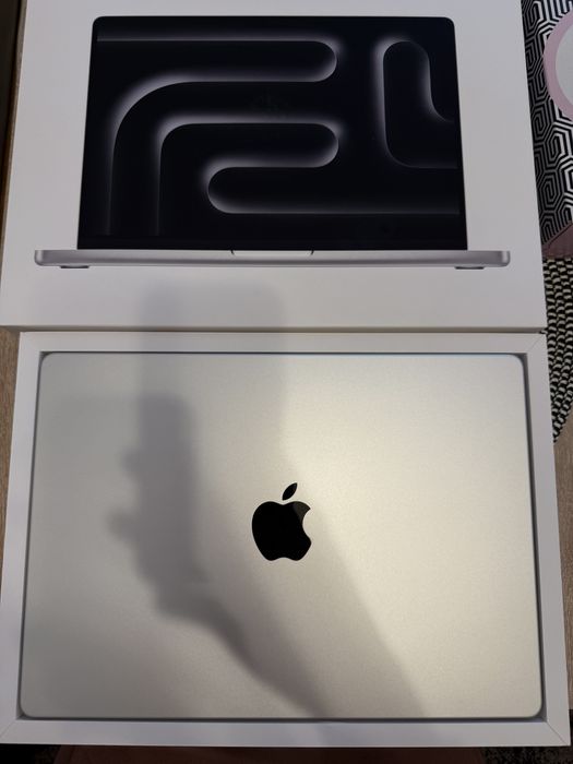 Нов лаптоп Macbook