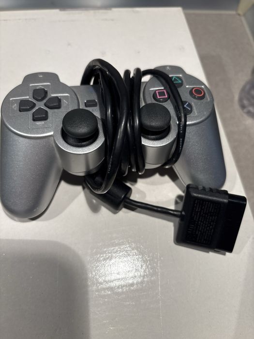 PS2 + PSP + 2 контролера за PS2 + 1 безжичен контролер за PS2 + 6 игри