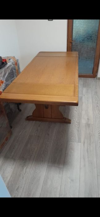 Masa de bucatarie cu 4 scaune