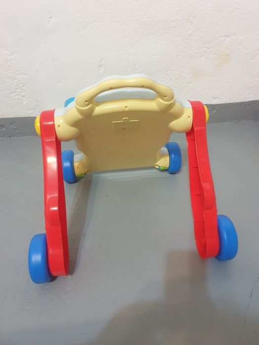 Premergator cu jucarii, lumini si sunete