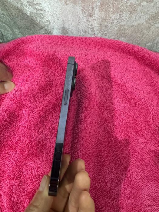 АЙФОН 14 про. В отличном состоянии. Фиолетовый.