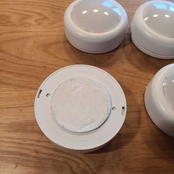 НОВИ! RGB LED осветление за шкафове с дистанционно, 6 бр/к-кт