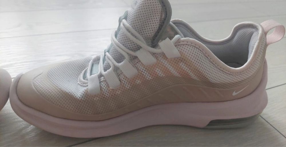 Adidasi Nike Air Max marimea 39