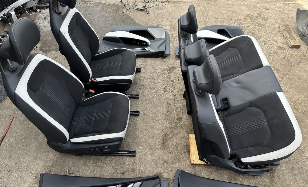 Interior piele / alcantara / catifea KIA EV6