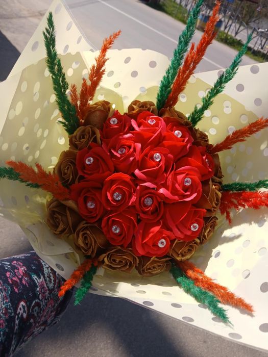 Buchete de flori la comandă Livram oriunde în România