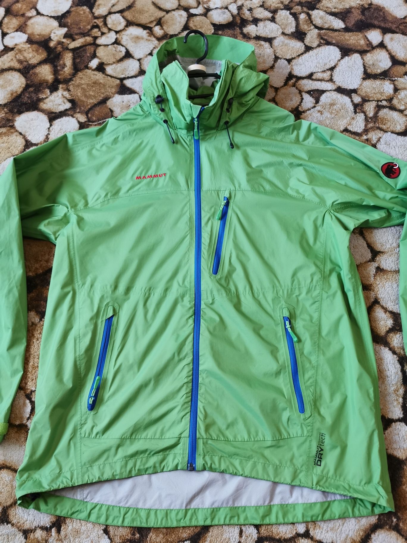 Geaca Mammut Dry Tech XL salewa patagonia arcteryx