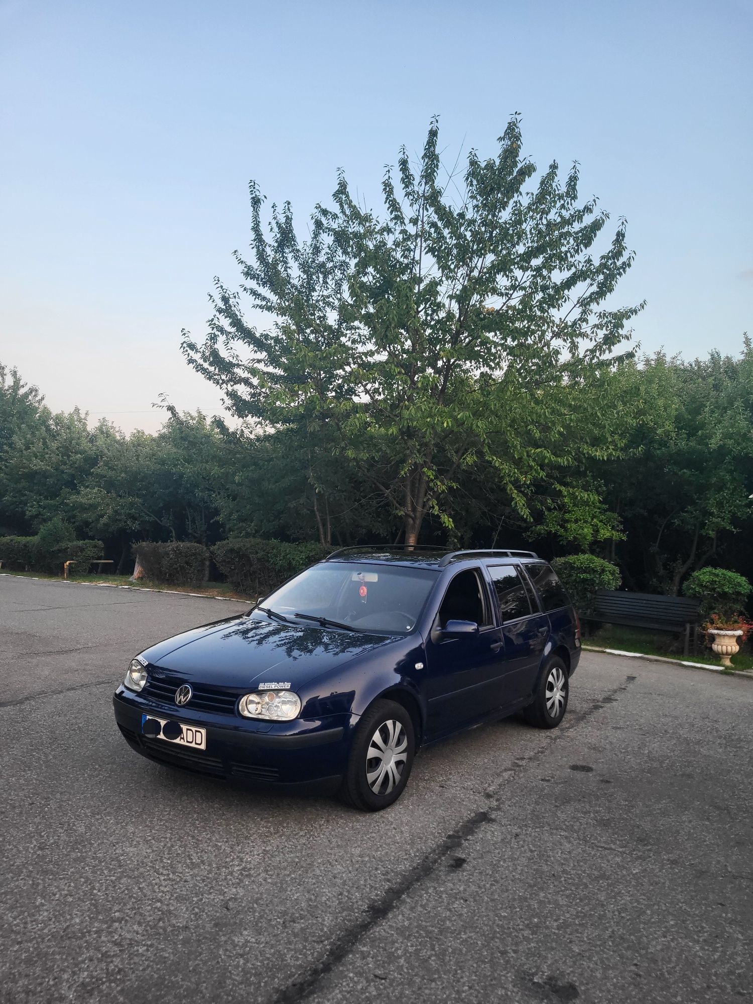 Se vinde golf 4 axr