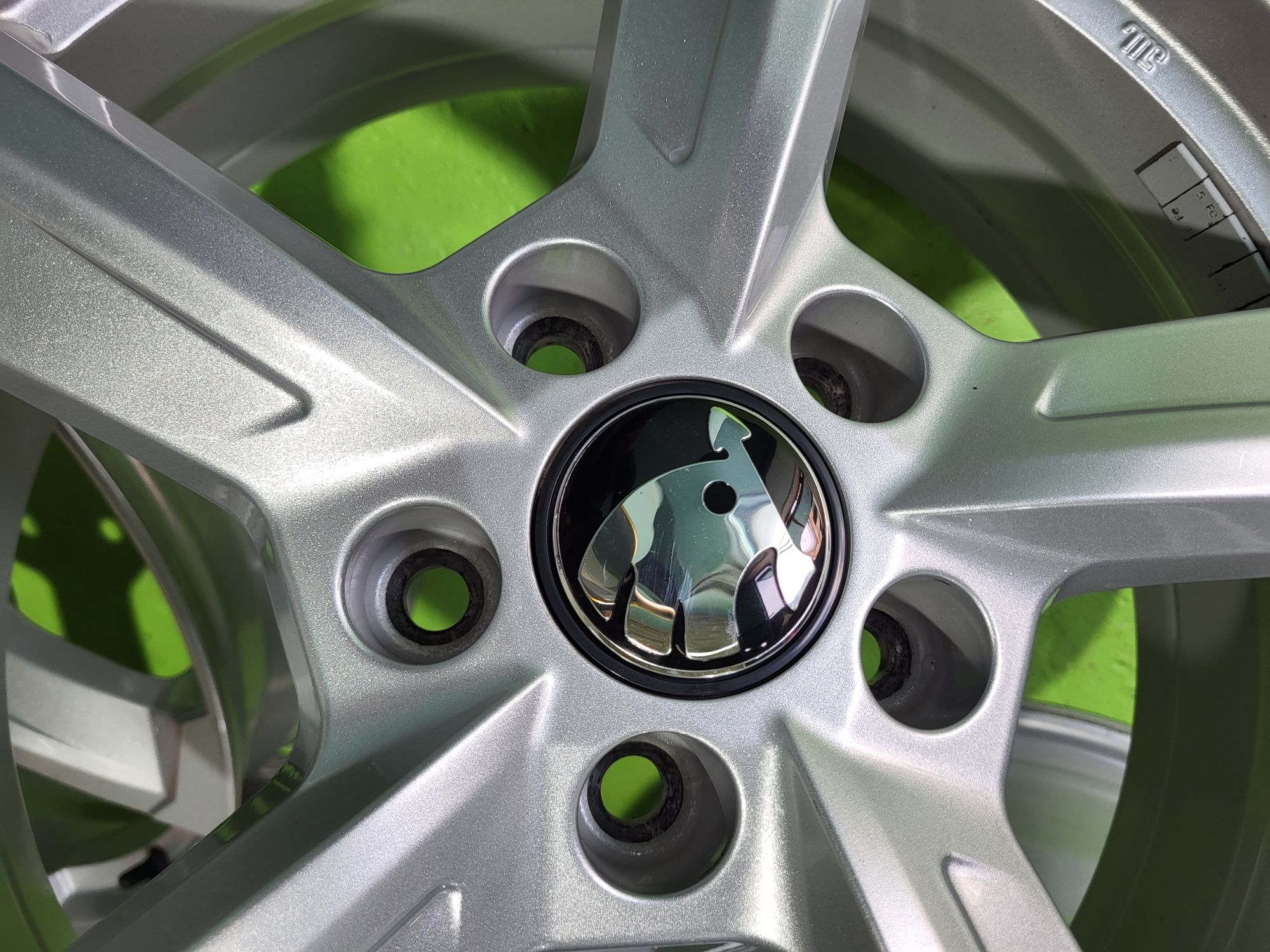 17 5x112 Skoda лети джанти 5х112 шкода