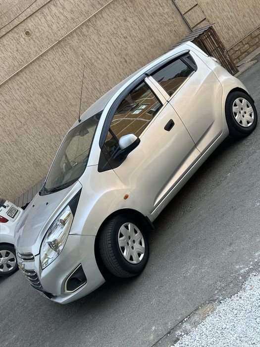 Spark srocna sotiladi