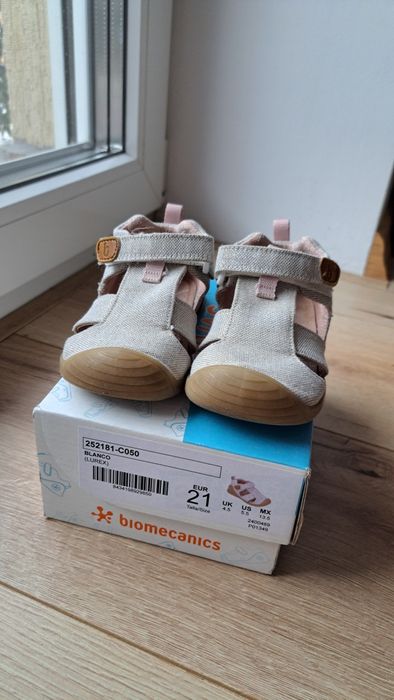 Sandale Biomecanics nr. 21