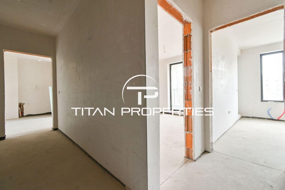 Тристаен,за продажба, кв.Кръстова вада