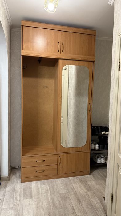 Шкаф в прихожую