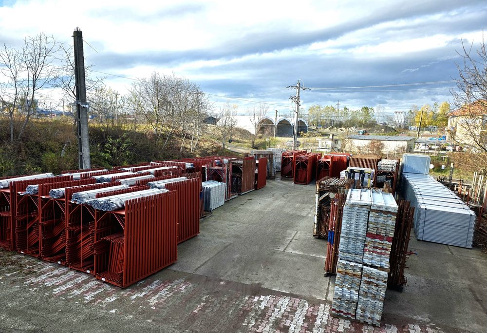 Schela metalica second hand disponibilă pe stoc