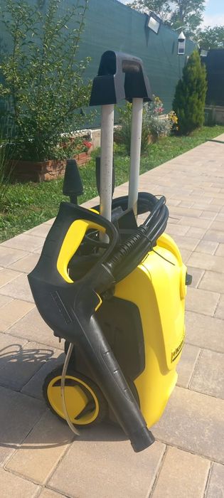 Aparat de spălat cu presiune Karcher k4