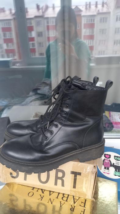 Вся обувь по2000