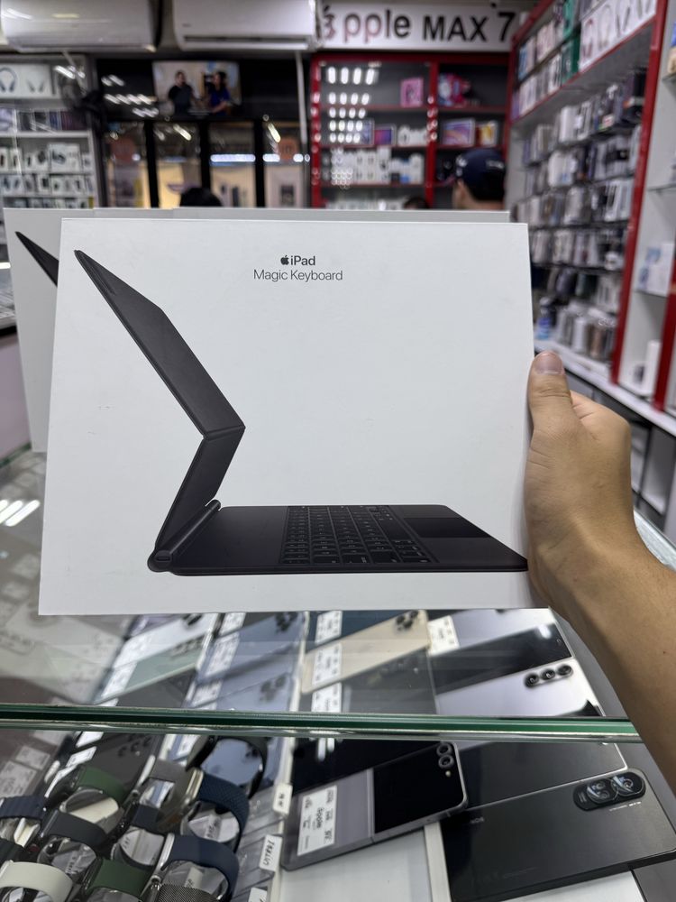 Magic keyboard 12.9 inch
