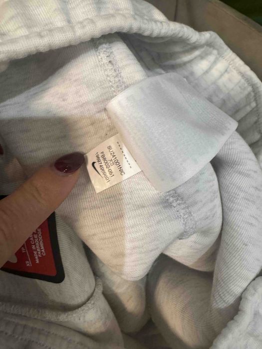 Оригинален nike Fleece Tech