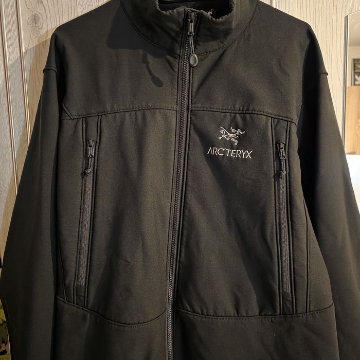 Arc'teryx stoper fac și schimburi