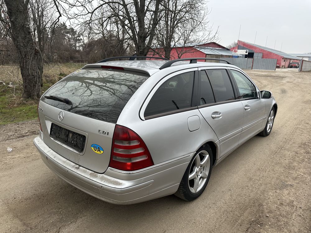 Mercedes C270 на части