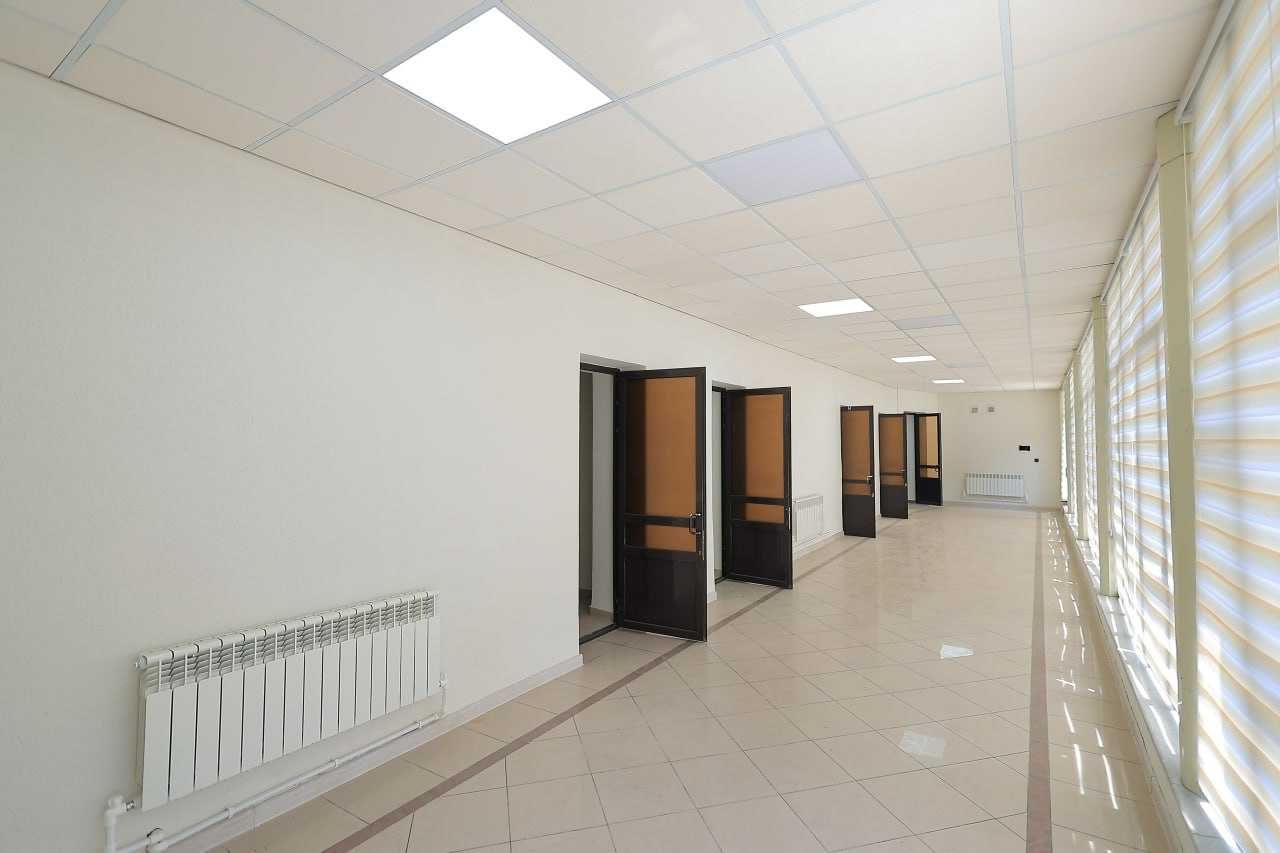 Сдается офисное помещение 2000 м² в центре города