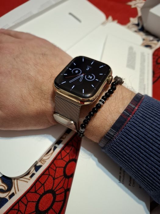 Ceas apple watch seria 8 45mm stainless steel safir