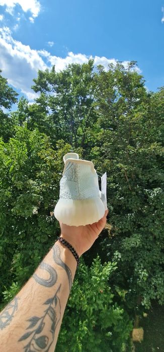 Yeezy 350 V2 Cloud White