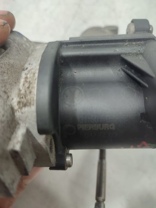 Supapa egr 3.0 2.7 tdi CAMA CASA CARA 059131501d Audi A4 B8/8K  [din