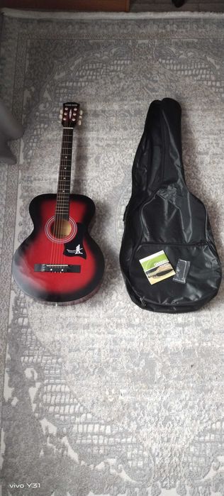 Акустическая гитара для детей до 16 лет