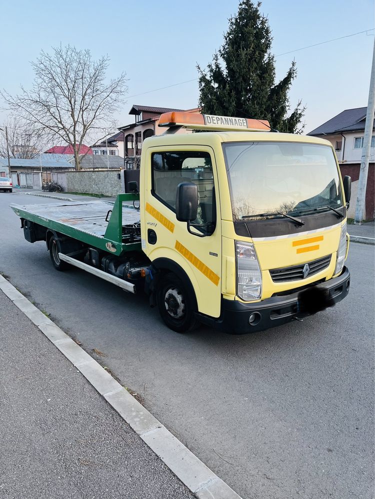 Vand renault maxity sau schimb