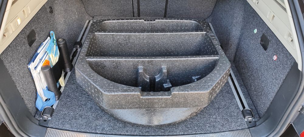 Леген - органайзер за багажник/резервна гума за Тойота/Toyota